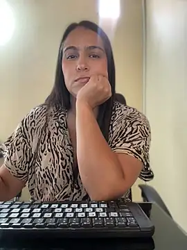 kendall 52 online show from 04-10-26, 04:12