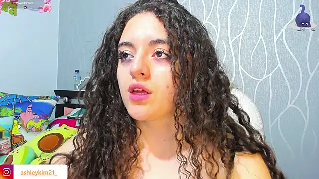 Snapshot of AshleyKim_ chatting on 09-18-25, 12:12 AshleyKim online show from 09-18-25, 12:12