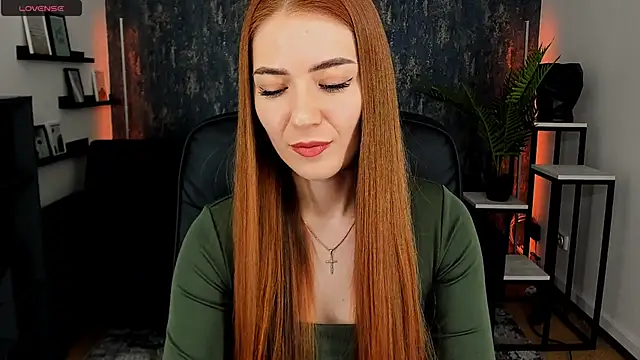 Snapshot of Adelyna_Bird chatting on 01-20-25, 07:36 Adelyna Bird online show from 01-20-25, 07:36