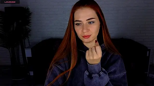 Snapshot of Adelyna_Bird chatting on 02-03-25, 10:58 Adelyna Bird online show from 02-03-25, 10:58