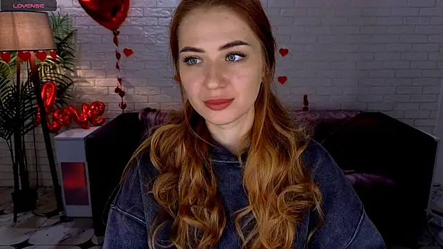 Snapshot of Adelyna_Bird chatting on 02-16-25, 07:15 Adelyna Bird online show from 02-16-25, 07:15