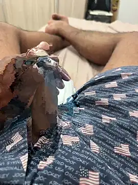 Snapshot of vicky_897n chatting on 09-15-25, 02:50 vicky 897n online show from 09-15-25, 02:50