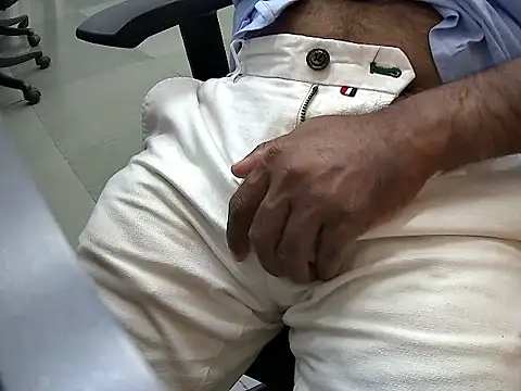 hotdikforu online show from 04-01-26, 12:28