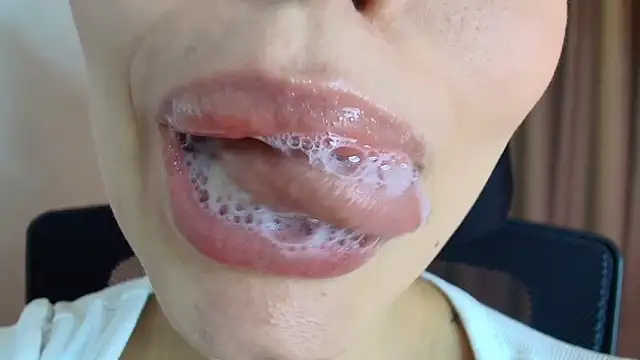 lisbet21x online show from 04-13-26, 10:48