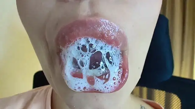 lisbet21x online show from 04-24-26, 10:45