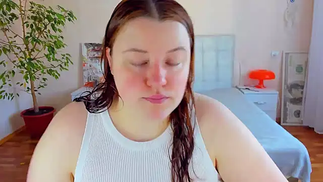Snapshot of PolinaSalvatore chatting on 05-23-26, 10:30 PolinaSalvatore online show from 05-23-26, 10:30