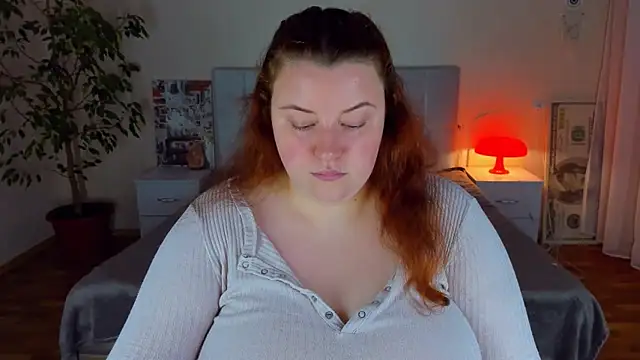 Snapshot of PolinaSalvatore chatting on 06-15-26, 07:38 PolinaSalvatore online show from 06-15-26, 07:38