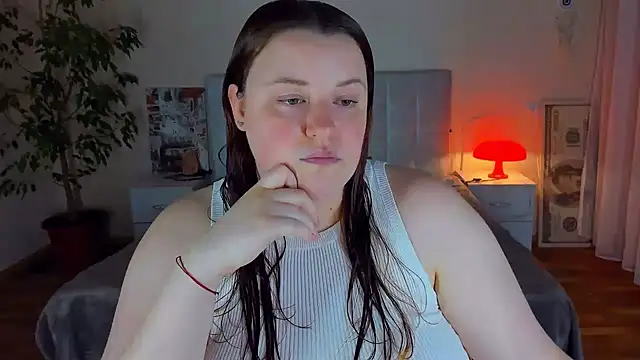 Snapshot of PolinaSalvatore chatting on 07-21-26, 06:32 PolinaSalvatore online show from 07-21-26, 06:32