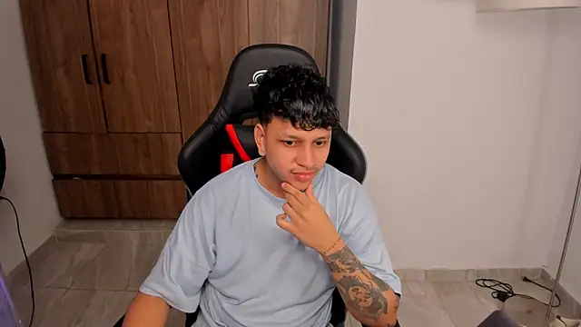 Jake simons online show from 10-10-25, 01:54