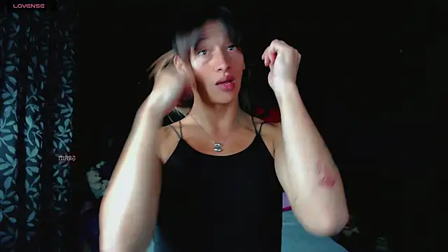 Snapshot of Summer_XO chatting on 01-23-25, 01:51 Summer XO online show from 01-23-25, 01:51