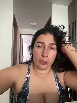 andreaisis2 online show from 12-17-24, 07:26