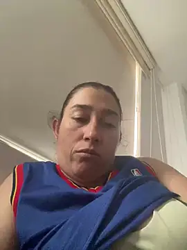 andreaisis2 online show from 03-17-25, 09:34