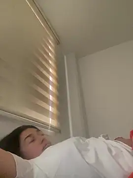 andreaisis2 online show from 03-19-25, 05:39