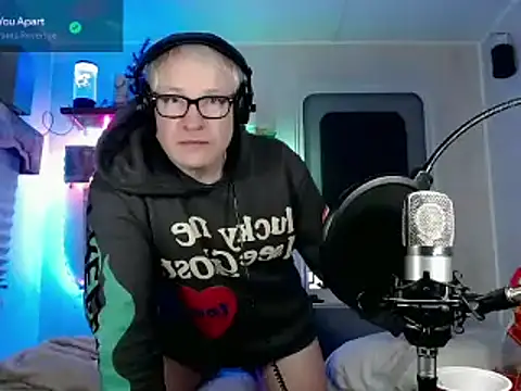 Snarfle82 online show from 02-16-25, 04:31