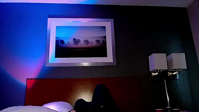 Snapshot of Snarfle82 chatting on 12-18-25, 05:30 Snarfle82 online show from 12-18-25, 05:30