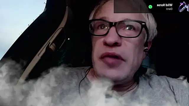 Snapshot of Snarfle82 chatting on 06-02-26, 04:03 Snarfle82 online show from 06-02-26, 04:03