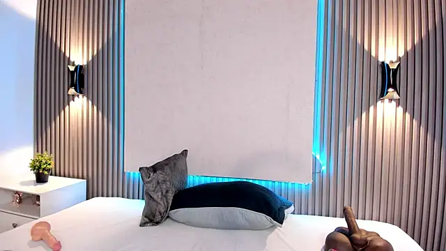 Snapshot of Zafiiraa chatting on 02-22-25, 03:14 Zafiiraa online show from 02-22-25, 03:14