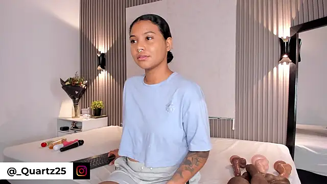 Snapshot of Zafiiraa chatting on 11-12-25, 12:16 Zafiiraa online show from 11-12-25, 12:16