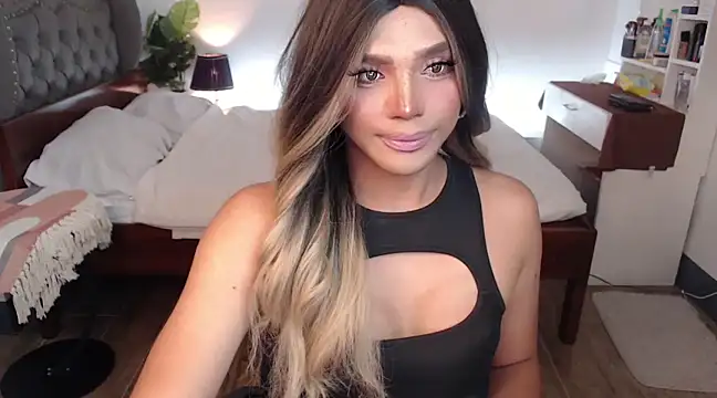 Snapshot of liaa_lurrecams chatting on 03-19-25, 09:05 liaa lurrecams online show from 03-19-25, 09:05