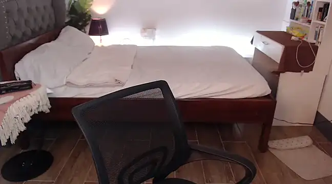 Snapshot of liaa_lurrecams chatting on 03-21-25, 02:29 liaa lurrecams online show from 03-21-25, 02:29