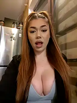 Snapshot of Ella_sweety chatting on 01-17-25, 08:22 Ella sweety online show from 01-17-25, 08:22