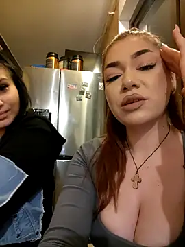 Snapshot of Ella_sweety chatting on 03-21-25, 12:18 Ella sweety online show from 03-21-25, 12:18