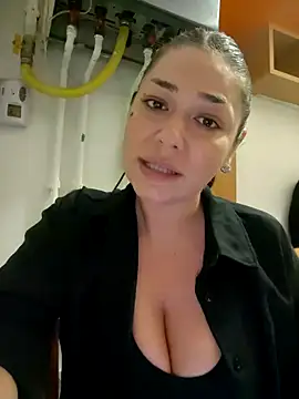 Snapshot of Ella_sweety chatting on 09-13-25, 08:41 Ella sweety online show from 09-13-25, 08:41