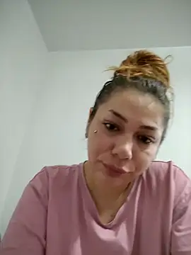 Snapshot of Ella_sweety chatting on 11-04-25, 07:18 Ella sweety online show from 11-04-25, 07:18