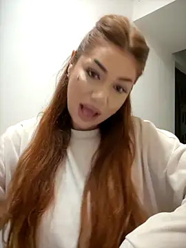 Snapshot of Ella_sweety chatting on 11-23-25, 08:30 Ella sweety online show from 11-23-25, 08:30