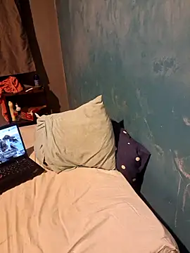 niCuNin online show from 11-30-25, 10:36