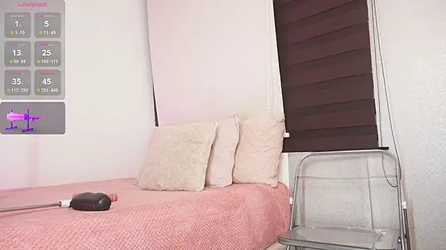 Alexxandra 12 online show from 10-04-25, 09:29