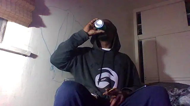 Snapshot of Daddy_hook chatting on 02-18-26, 06:31 Daddy hook online show from 02-18-26, 06:31