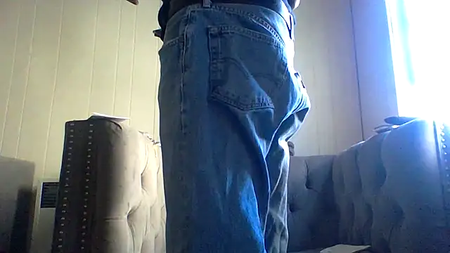 Snapshot of Daddy_hook chatting on 03-24-26, 10:04 Daddy hook online show from 03-24-26, 10:04