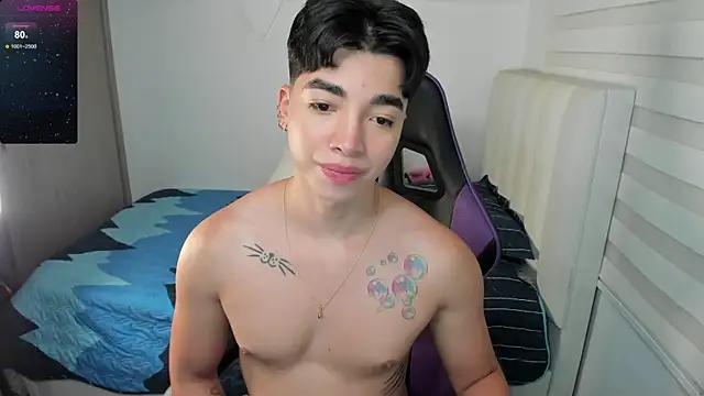 santy7v7 online show from 09-21-25, 01:24