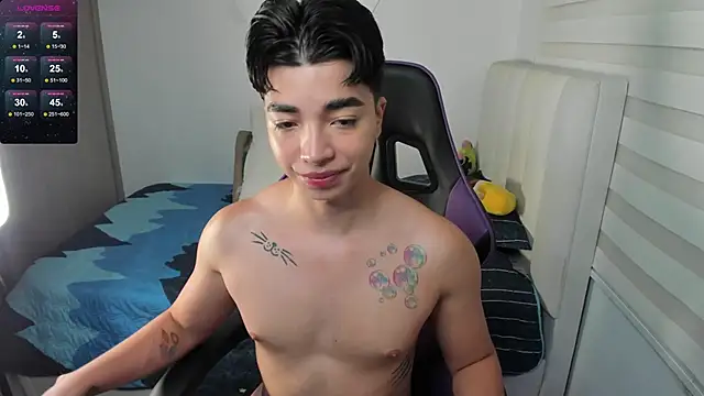 santy7v7 online show from 09-26-25, 01:26