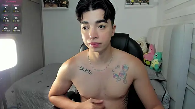 santy7v7 online show from 11-23-25, 01:22