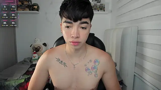 santy7v7 online show from 03-27-26, 01:55