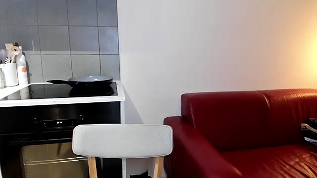 Snapshot of Annloveyou chatting on 03-26-26, 10:15 Annloveyou online show from 03-26-26, 10:15