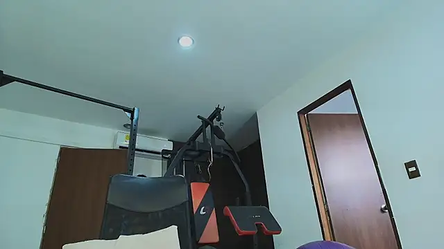 Snapshot of Lia_sarahi chatting on 02-03-25, 05:35 Lia sarahi online show from 02-03-25, 05:35