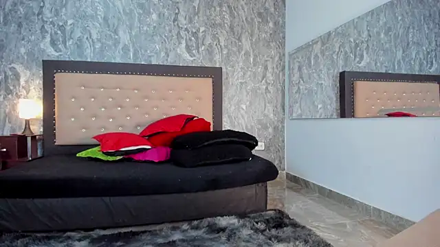 Snapshot of Lia_sarahi chatting on 03-08-25, 11:05 Lia sarahi online show from 03-08-25, 11:05