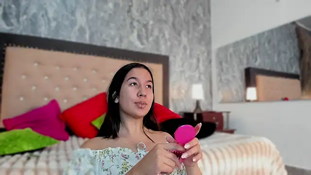 Snapshot of Lia_sarahi chatting on 03-12-25, 11:20 Lia sarahi online show from 03-12-25, 11:20