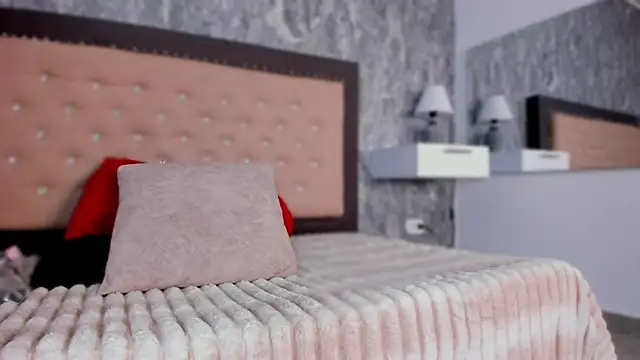 Snapshot of Lia_sarahi chatting on 09-11-25, 11:32 Lia sarahi online show from 09-11-25, 11:32