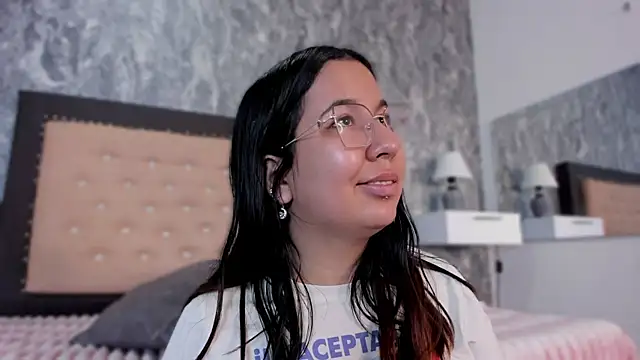 Snapshot of Lia_sarahi chatting on 10-05-25, 11:41 Lia sarahi online show from 10-05-25, 11:41