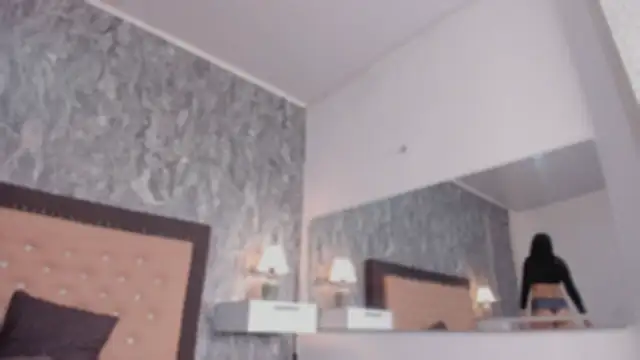 Snapshot of Lia_sarahi chatting on 11-06-25, 11:44 Lia sarahi online show from 11-06-25, 11:44