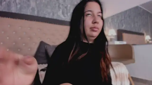 Snapshot of Lia_sarahi chatting on 11-09-25, 12:03 Lia sarahi online show from 11-09-25, 12:03