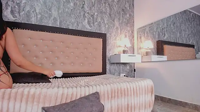 Snapshot of Lia_sarahi chatting on 11-17-25, 11:38 Lia sarahi online show from 11-17-25, 11:38