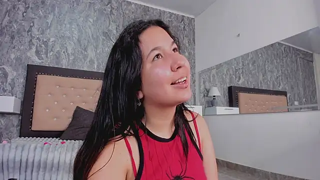 Snapshot of Lia_sarahi chatting on 11-20-25, 11:43 Lia sarahi online show from 11-20-25, 11:43