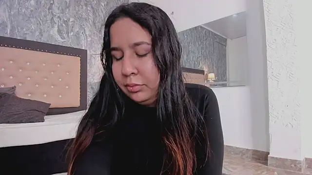 Snapshot of Lia_sarahi chatting on 12-01-25, 12:21 Lia sarahi online show from 12-01-25, 12:21