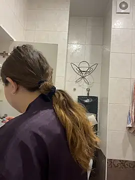 DienkaGreen online show from 01-13-26, 06:40