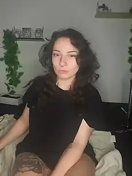 Moxxxie online show from 02-26-25, 06:26